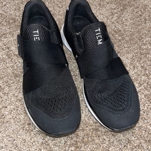 Tiem Slipstream Cycling Sneaker - Black - size 6.5